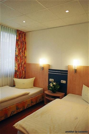 Aaa Budget Hotel Koln Ruang foto